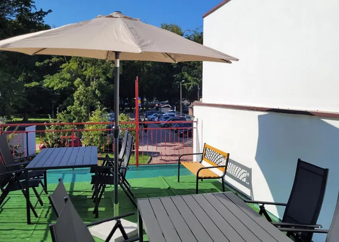 Izabela Centrum Blisko Morza I Parku アパート Dziwnów